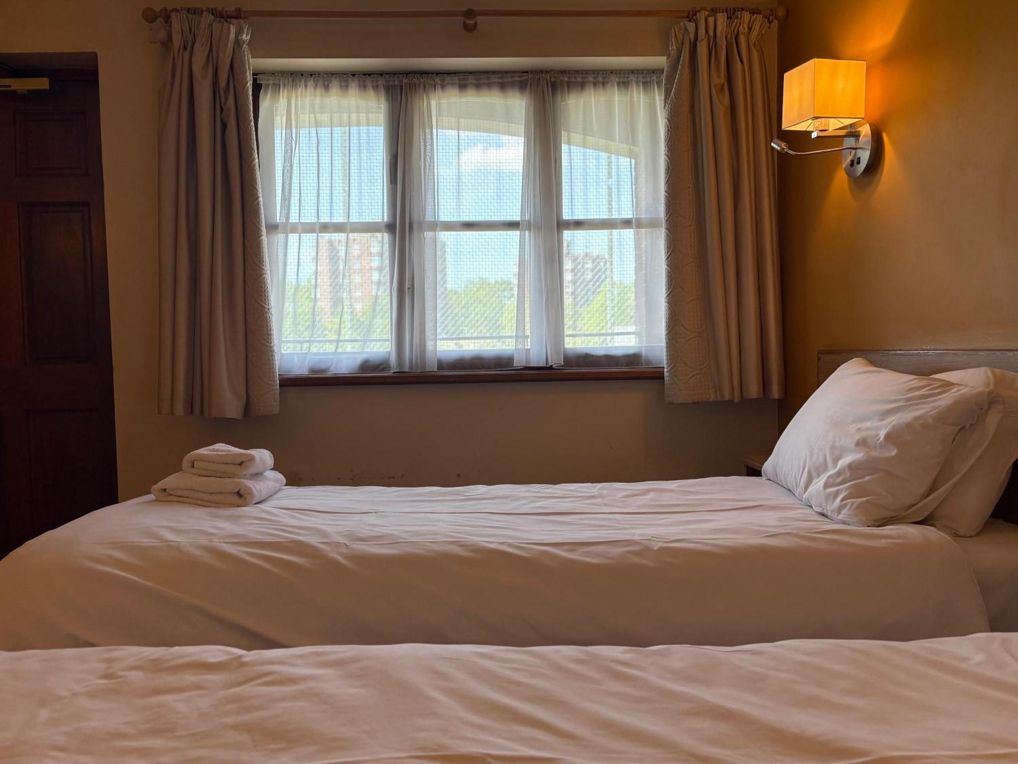 Hotel Tollgate & Leisure