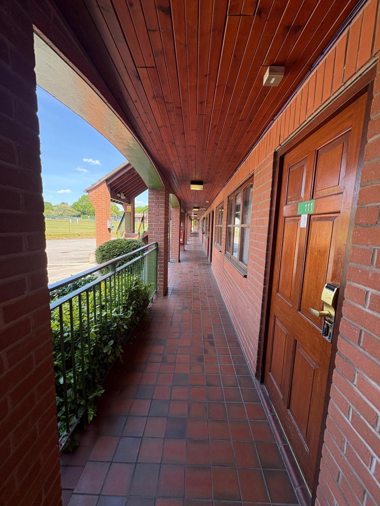 Hotel Tollgate & Leisure 4*